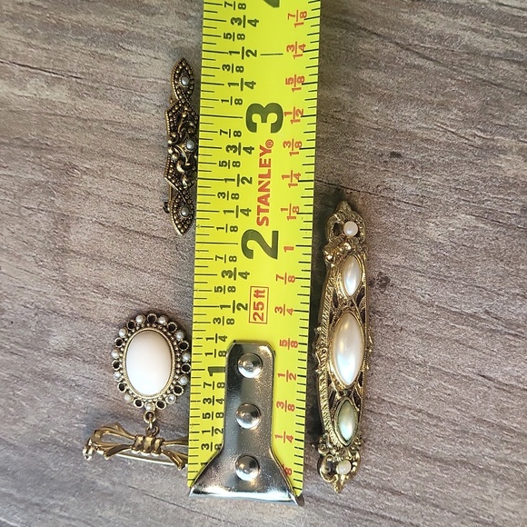 Vintage Vtg Gold Tone & Simulated Pearl Brooch Pins - Picture 9 of 10
